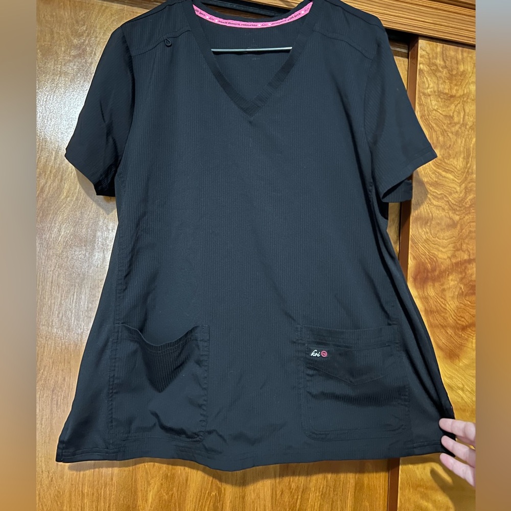 Koi Scrub Top Large